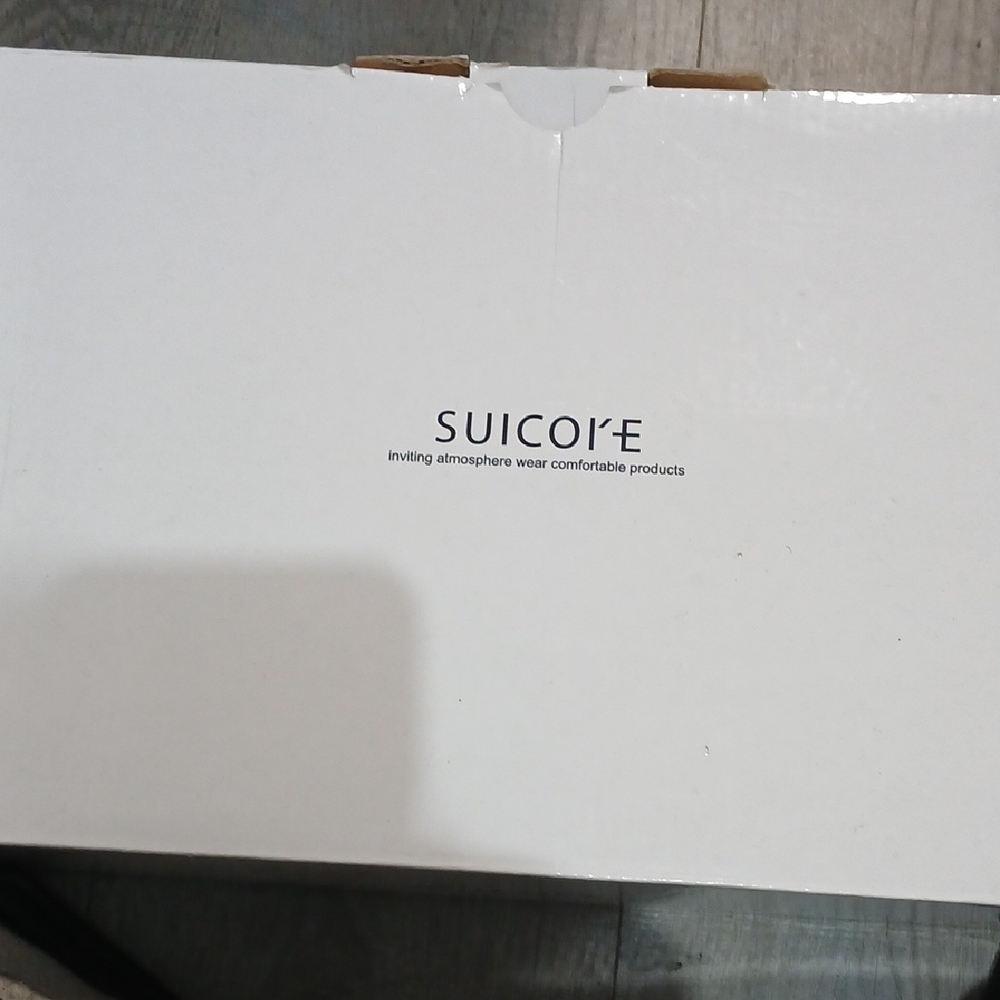 Suicoke White Shoe Box